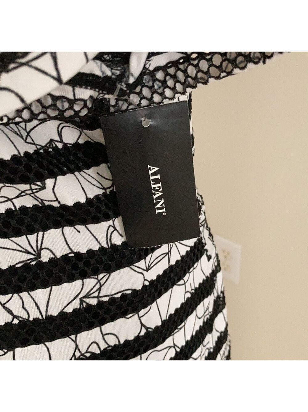 𝅺SHORT sleeve top - Picture 6 of 7